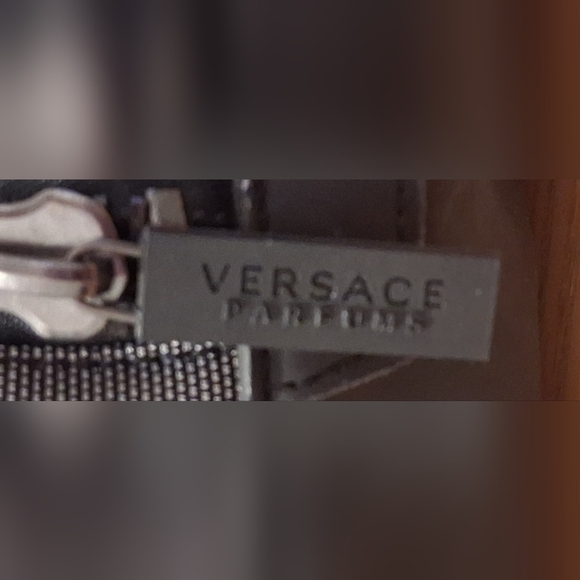 EUC Versace Parfums Black & Grey Nylon Travel Toiletry Makeup Cosmetic Pouch Bag - Picture 9 of 10